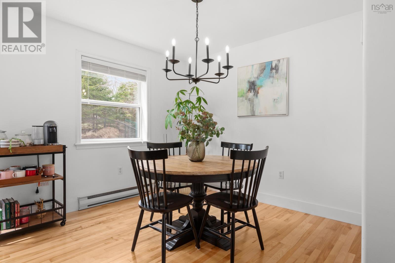 330 Charles Road - Image 11