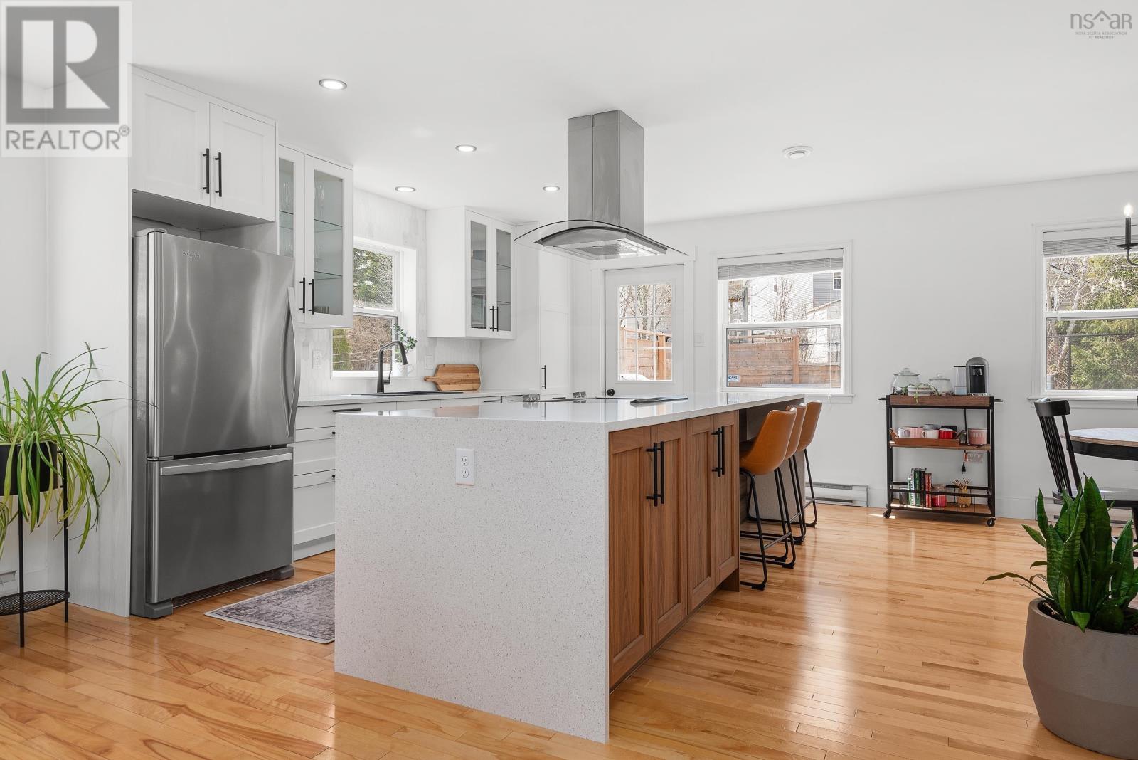 330 Charles Road - Image 8