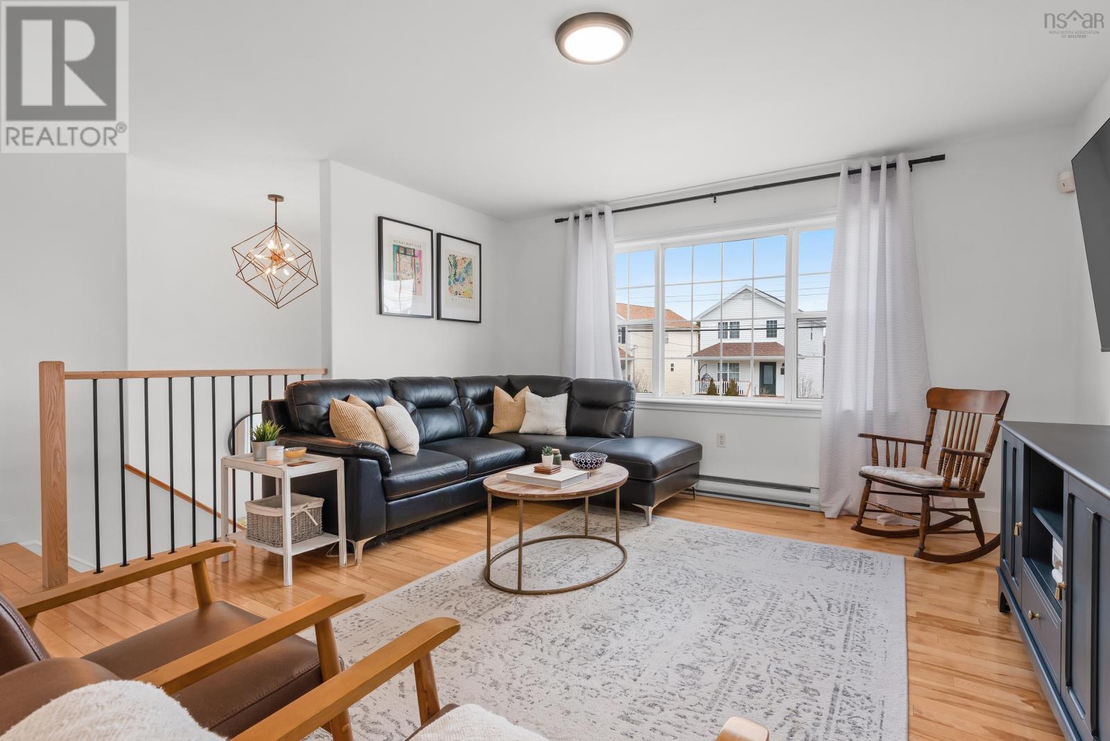 330 Charles Road - Image 3