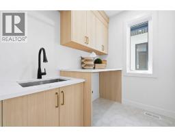 2412 1 Avenue NW - photo 31