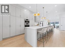 2412 1 Avenue NW - photo 5