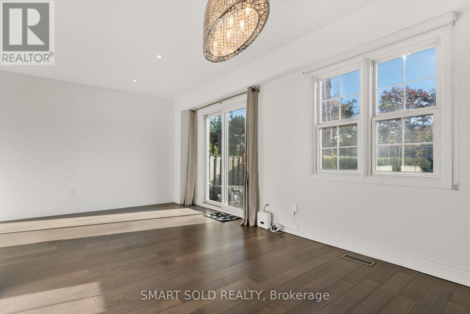 2120 Rathburn Road East, Mississauga, ON photo 8