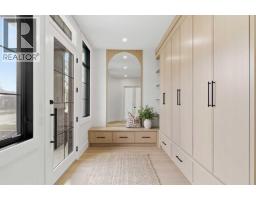 218 19 Avenue - photo 2
