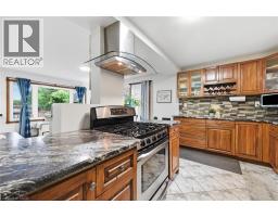 Kitchen - 450 East 42nd Street, Hamilton, ON L8T3B3 Photo 11