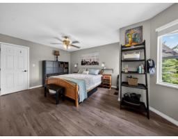 512 13900 Hyland Road, Surrey, BC V3W2C3 Photo 19