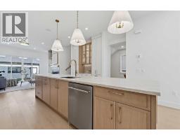 2714 3 Avenue NW - photo 7