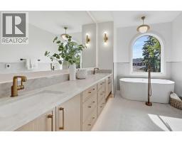 2714 3 Avenue NW - photo 24