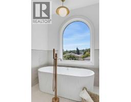 2714 3 Avenue NW - photo 23