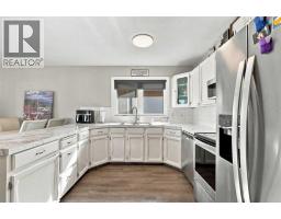 3102 38 Street SW - photo 33