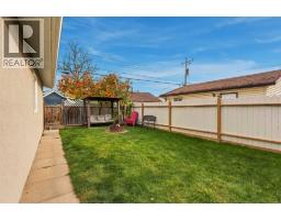 3102 38 Street SW - photo 44