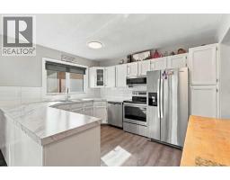3102 38 Street SW - photo 34