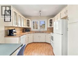 3102 38 Street SW - photo 11
