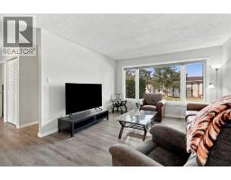3102 38 Street SW - photo 39