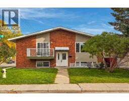 3102 38 Street SW - photo 1