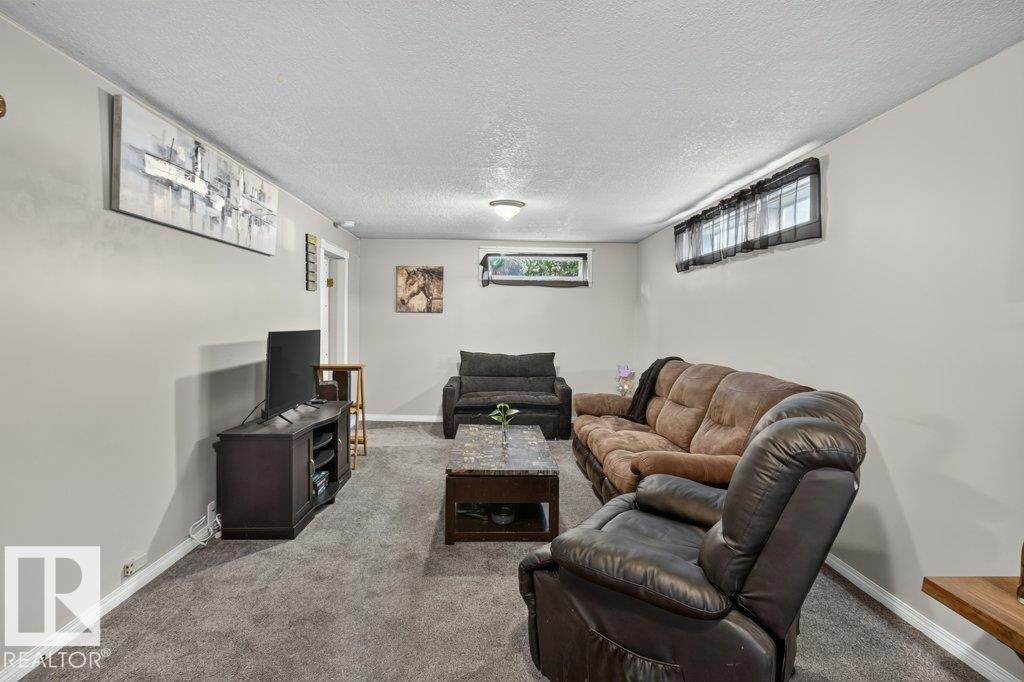 3829 110 AV NW - Image 21