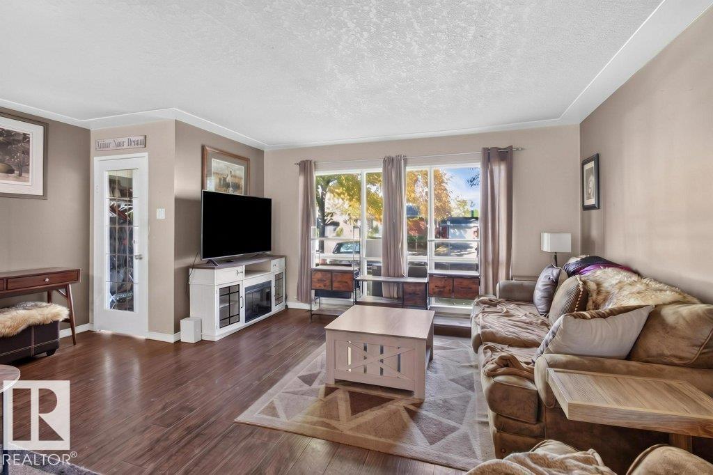 3829 110 AV NW - Image 3