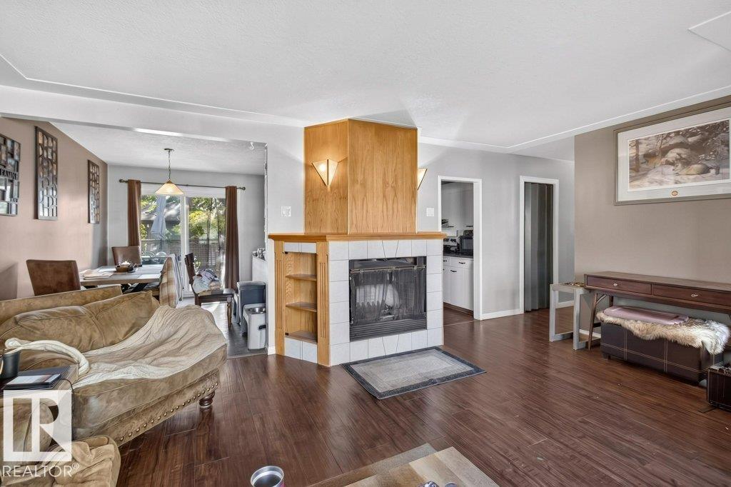 3829 110 AV NW - 6