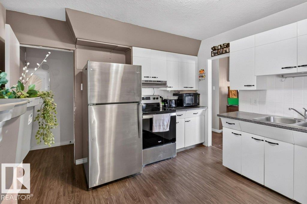 3829 110 AV NW - Image 9