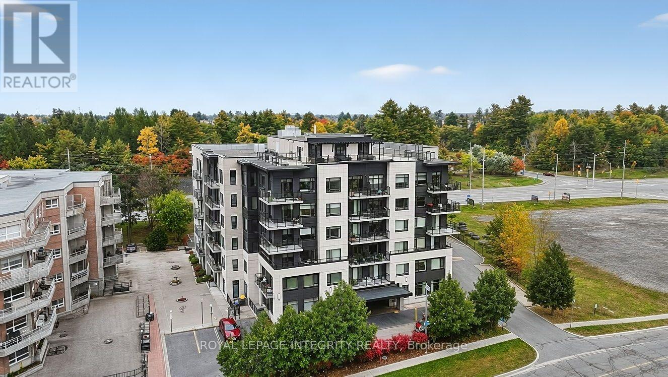 309 - 310 CENTRUM BOULEVARD, Ottawa