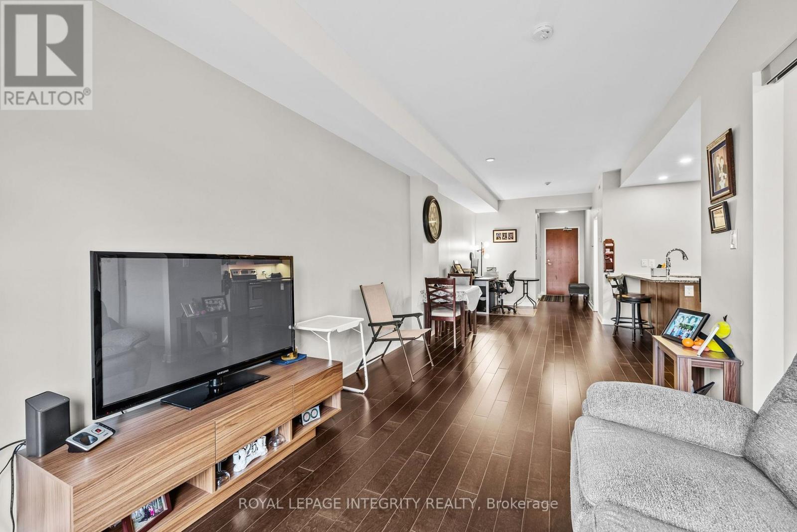 #309 310 CENTRUM BOULEVARD - 12