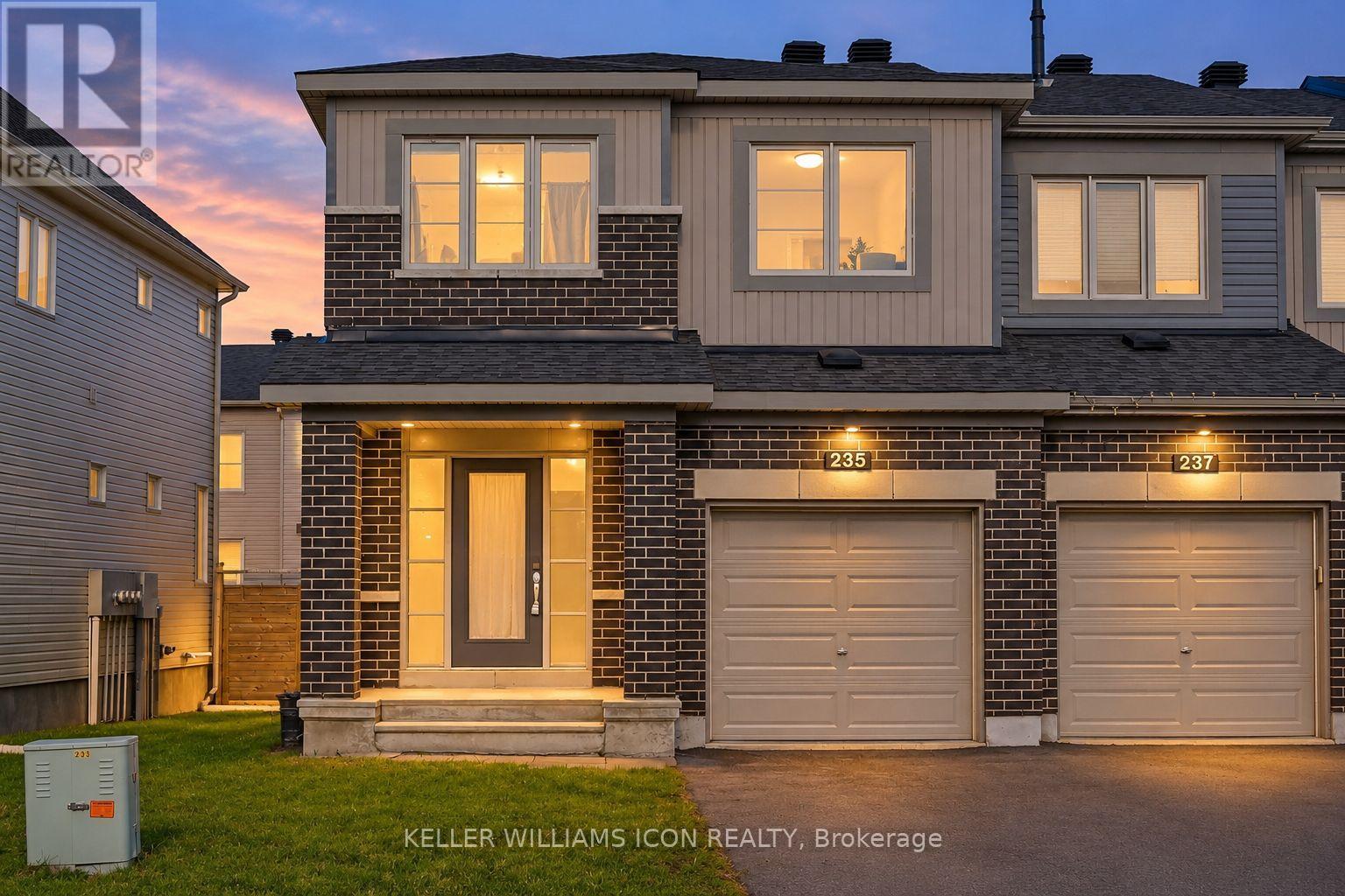 235 BANDELIER WAY - 1