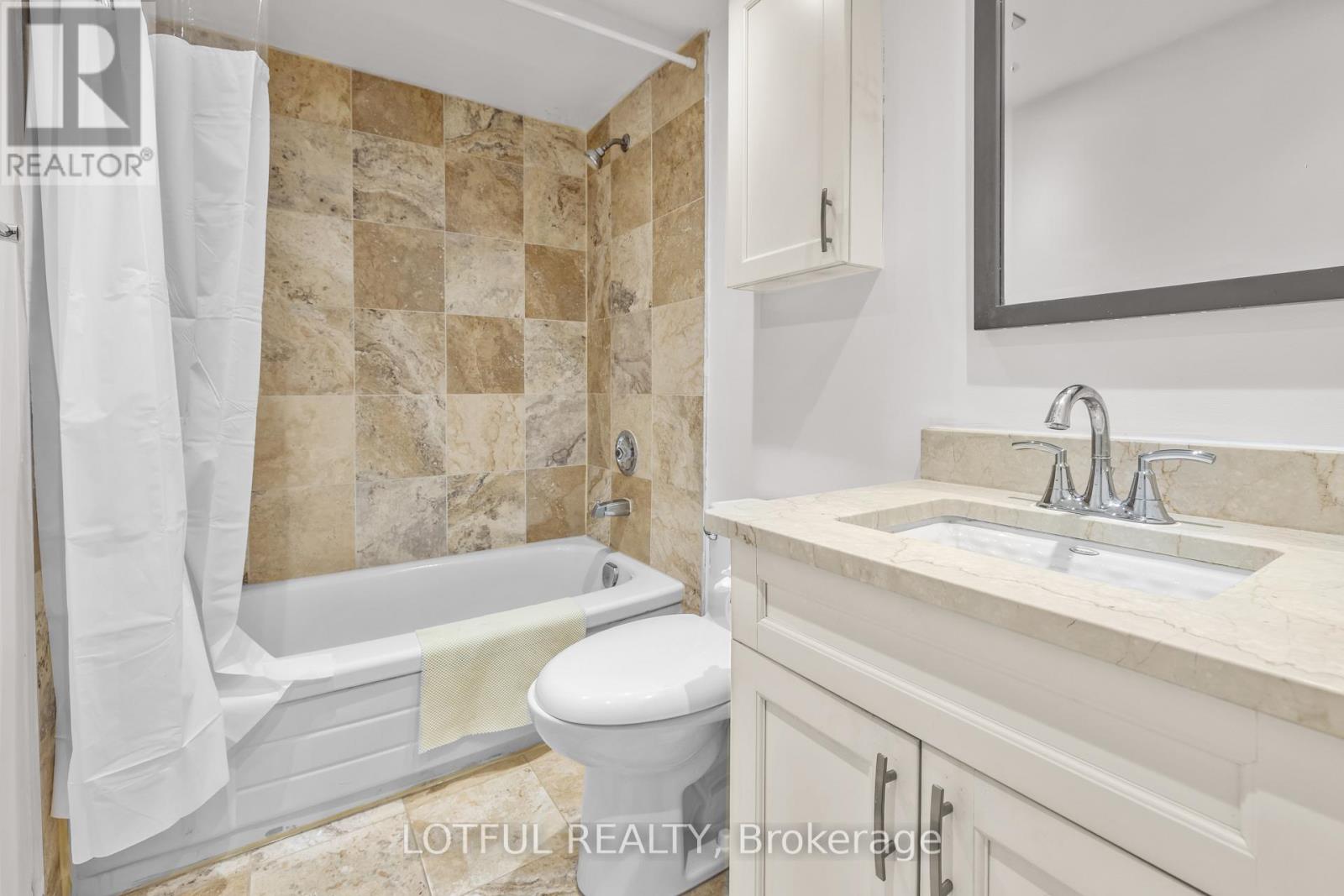 #104 555 BRITTANY DRIVE - Image 23