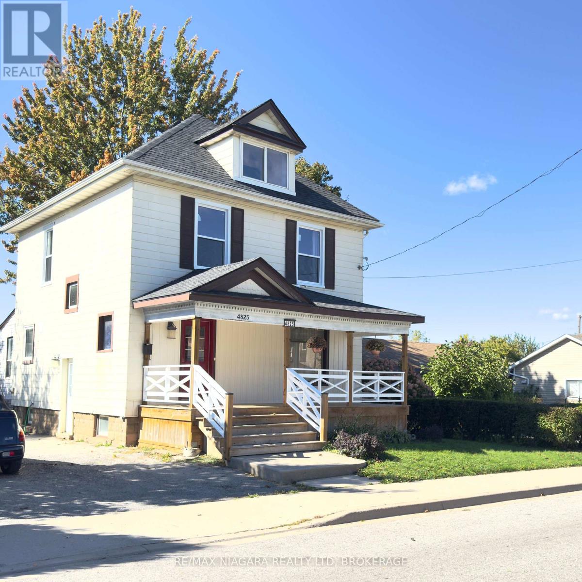4825 CRYSLER AVENUE, Niagara Falls (Downtown)