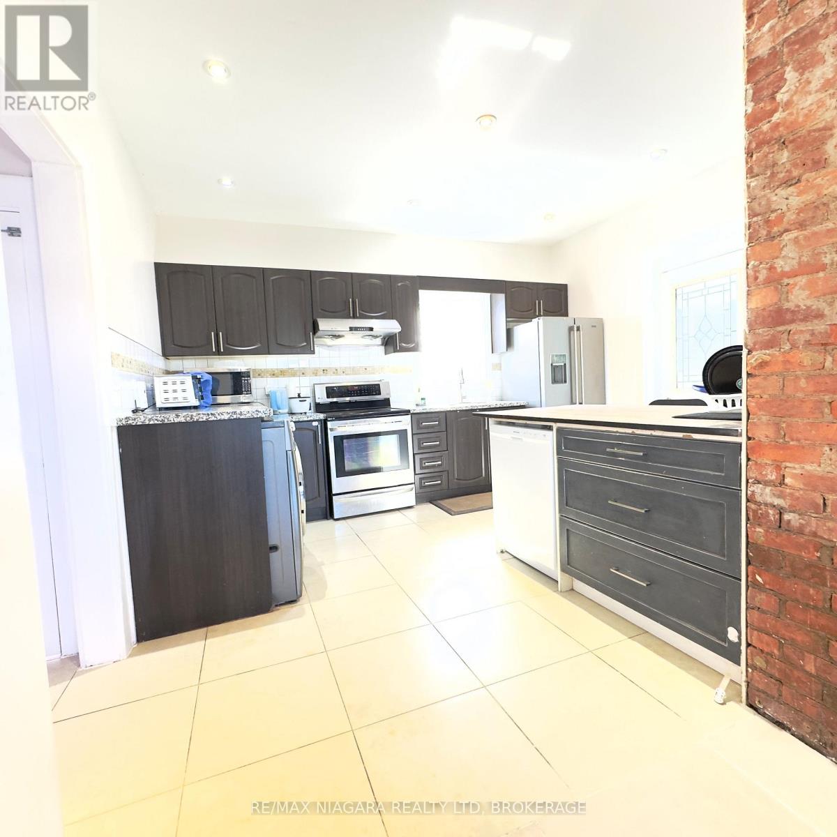 4825 CRYSLER AVENUE, Niagara Falls (Downtown) — photo 6