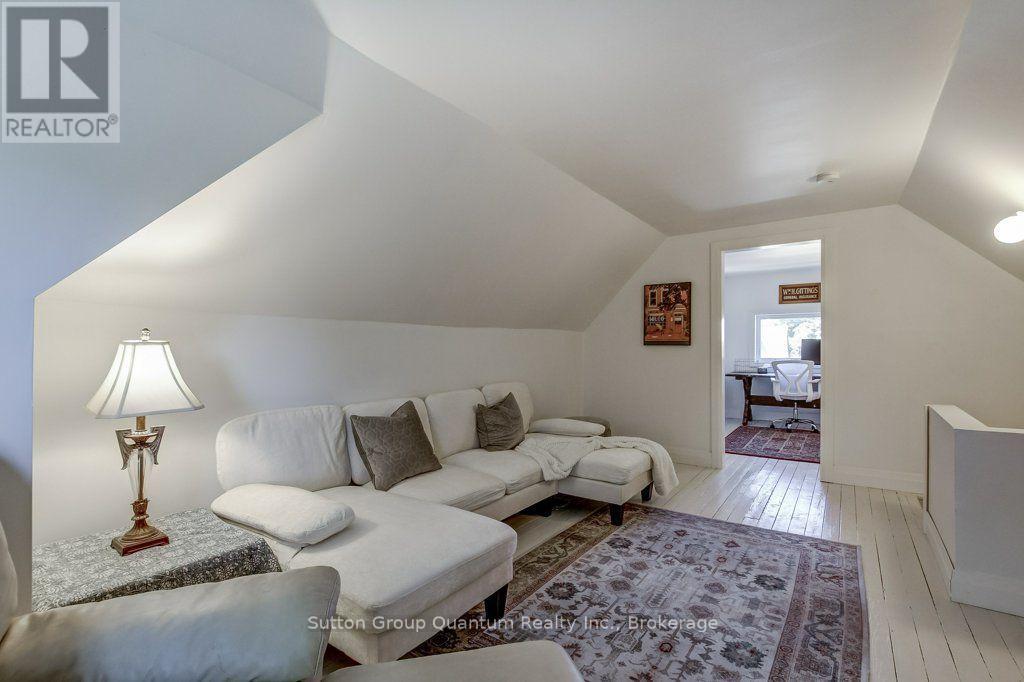 43 ROSSLYN AVENUE S - Image 38