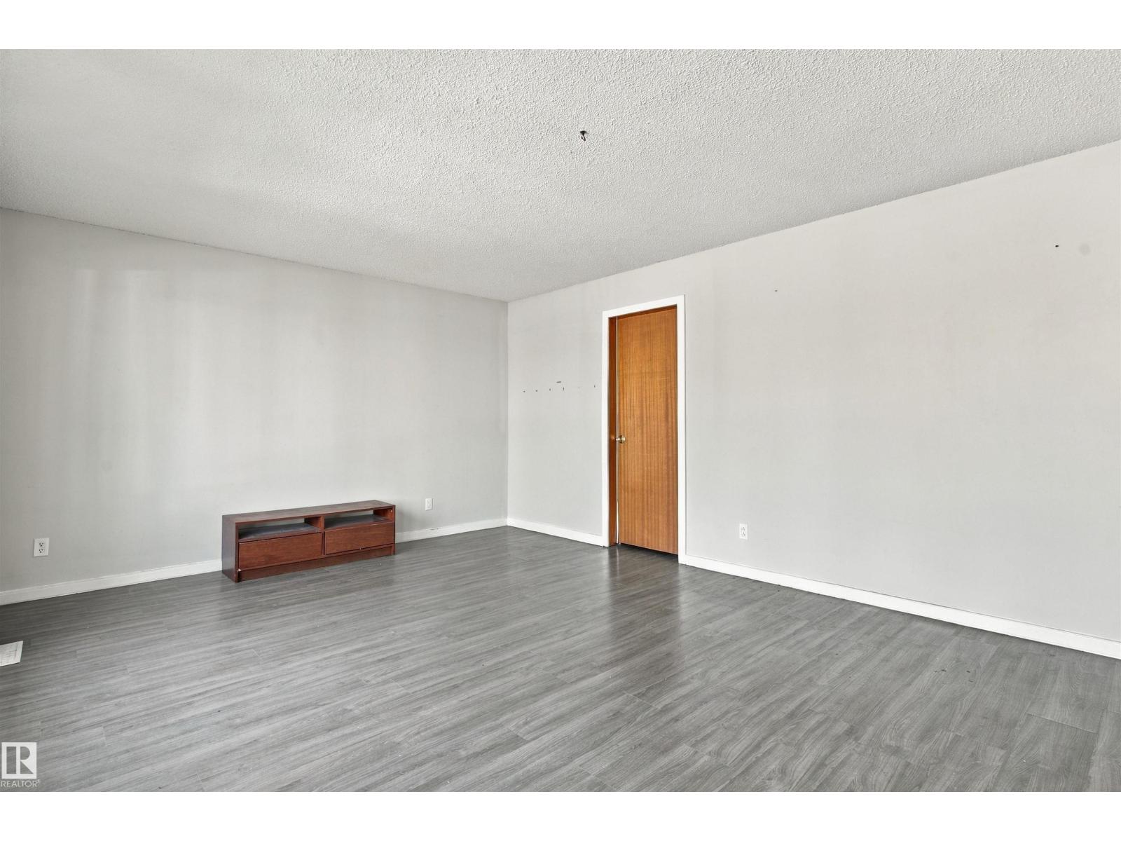 12303 115 AV NW - Image 8