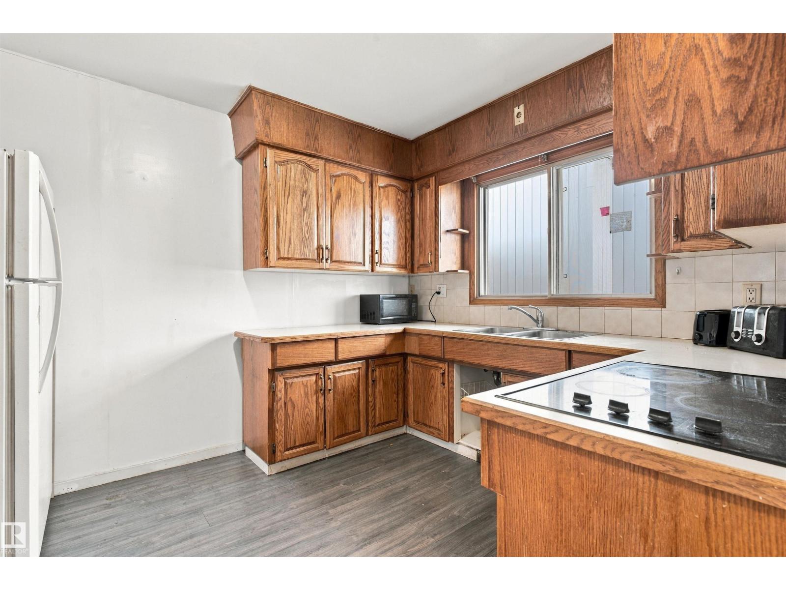 12303 115 AV NW - Image 10