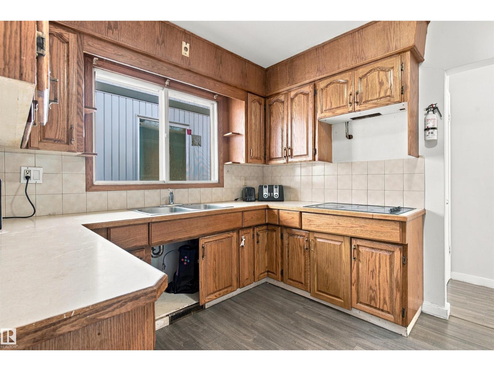 12303 115 AV NW - Image 12