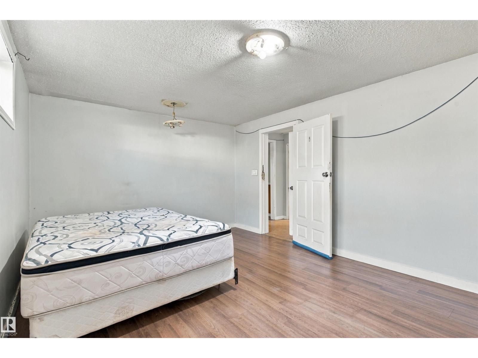 12303 115 AV NW - Image 27