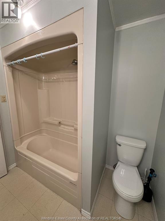4060 CHURCHILL Unit# MAIN, Windsor — photo 5