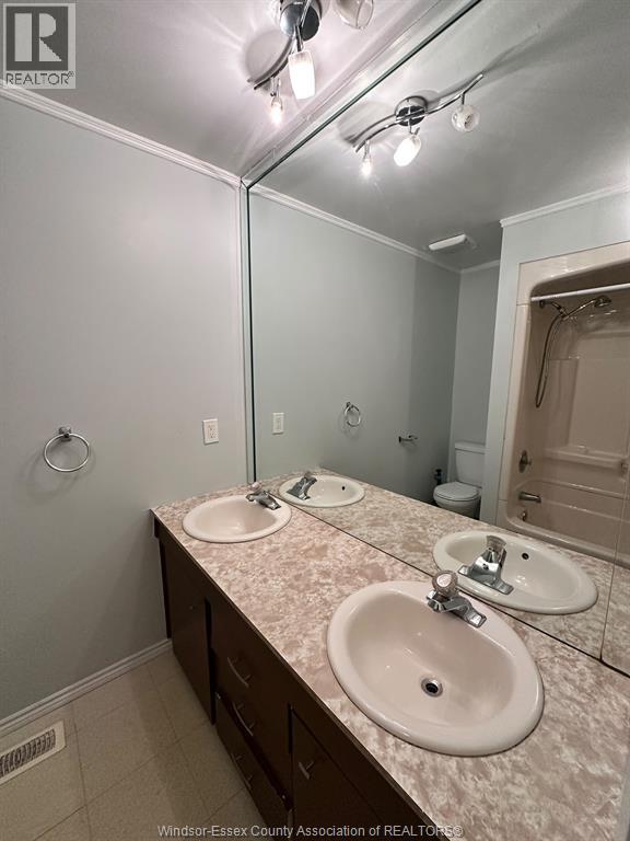 4060 CHURCHILL Unit# MAIN, Windsor — photo 6