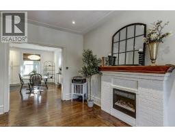 Foyer - 43 Rosslyn Avenue S, Hamilton, ON L8M3J1 Photo 13