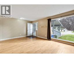 105, 107 Elm Place - photo 4