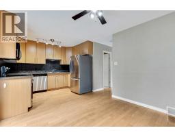 105, 107 Elm Place - photo 8