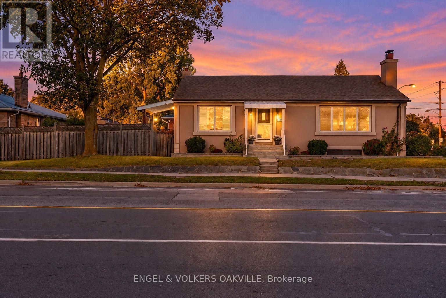 351 Renforth Drive, Toronto, ON photo 36