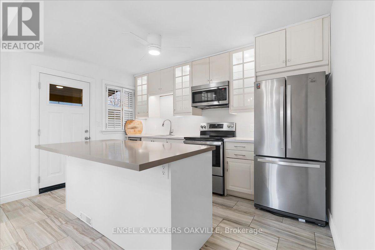 351 Renforth Drive, Toronto, ON photo 9
