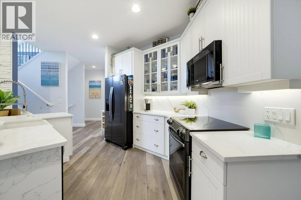 3220 28 Avenue NE - 13