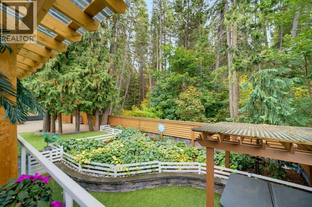  3220 28 Avenue Northeast, Salmon Arm