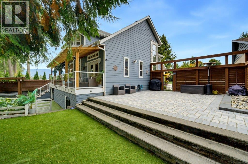  3220 28 Avenue Northeast, Salmon Arm