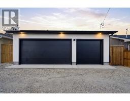 825 21 Avenue NW - photo 47