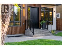 825 21 Avenue NW - photo 2