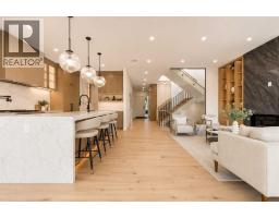 825 21 Avenue NW - photo 9