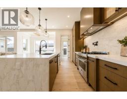 825 21 Avenue NW - photo 14