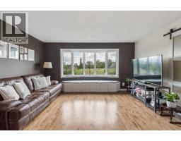 744 Riverbend Drive SE - photo 9
