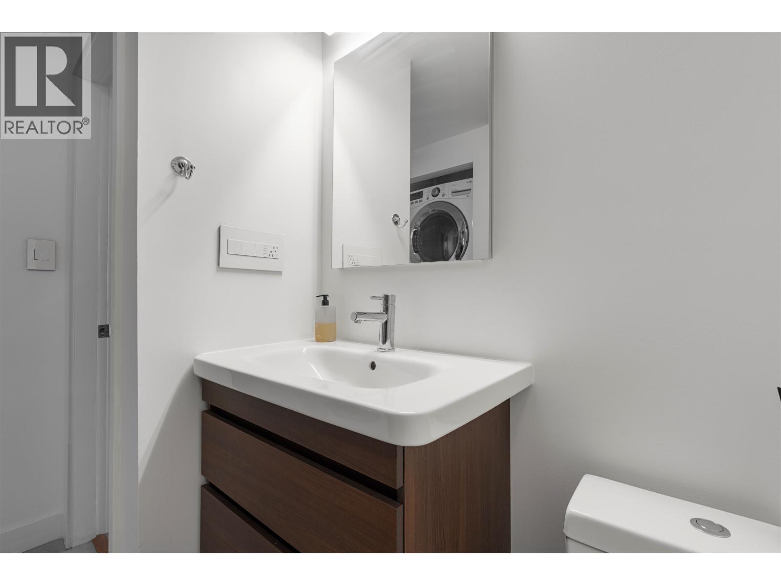 Photo of 302 650 MOBERLY ROAD 21
