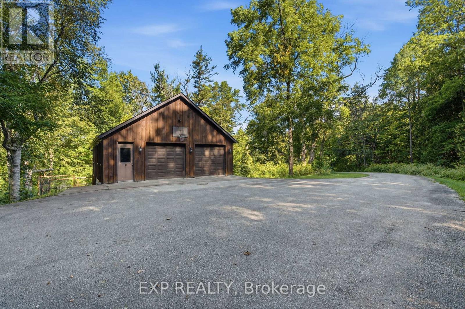 1785 DAVIS DRIVE W - Image 32